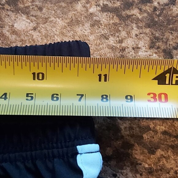 GIRLS 100% Polyester UA Black Sprint Shorts With White Trim - Size Small - Picture 3 of 6